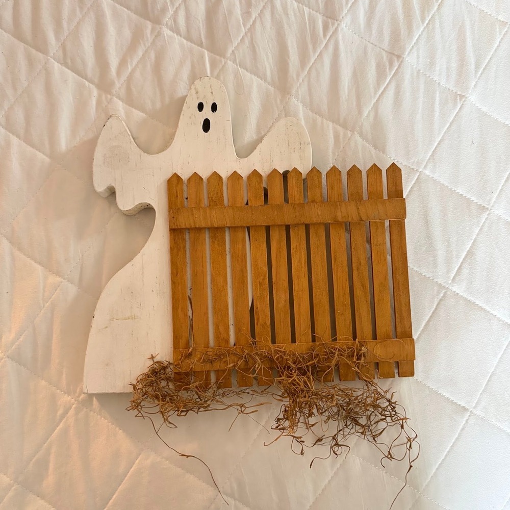 Rustic Wooden Halloween Ghost Fence Decoration Farmhouse Primitive Decor White